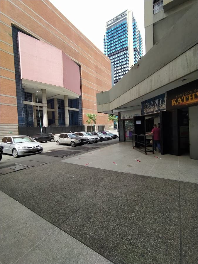 Consultorio Centro Médico Profesional Doral Caracas — foto