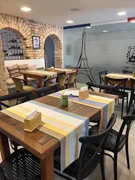 Café Céret - Pâtisserie / Confeitaria Francesa — foto