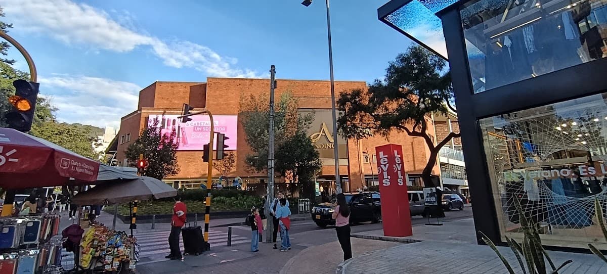 Centro Comercial Andino — foto