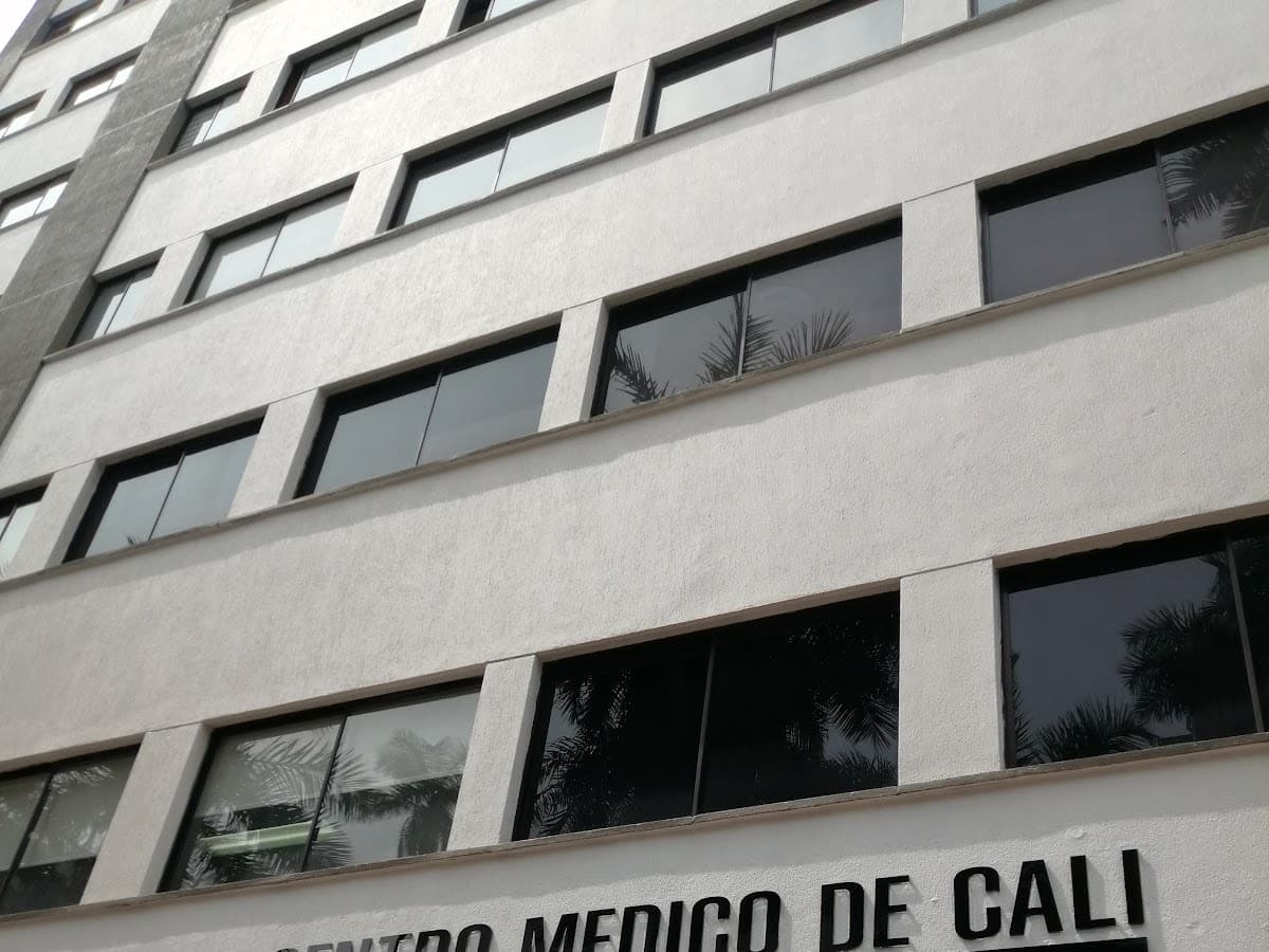 Centro Médico Por Salud Cali/ Brackets & Sonrisas | Consulta particular — foto