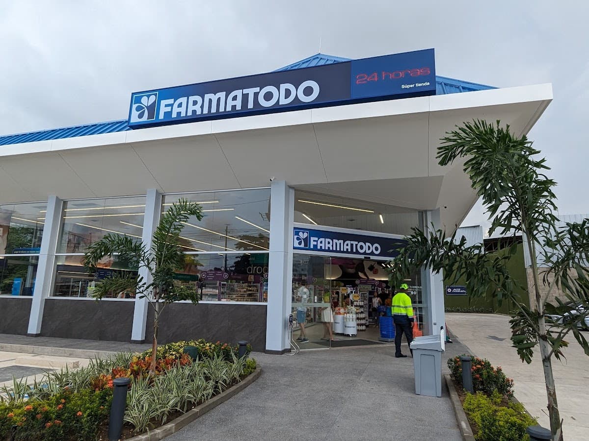 Farmatodo castellana — foto