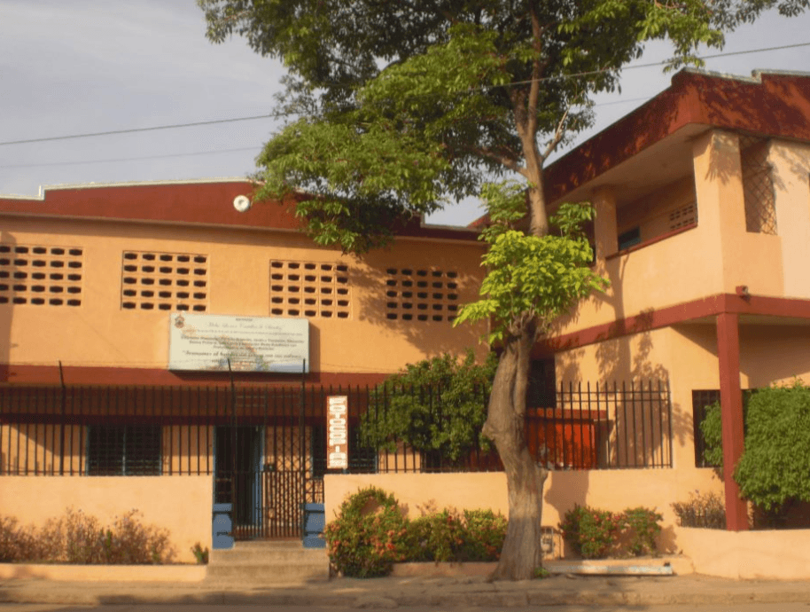 Instituto Midia Leonor Castellón De Sánchez — foto