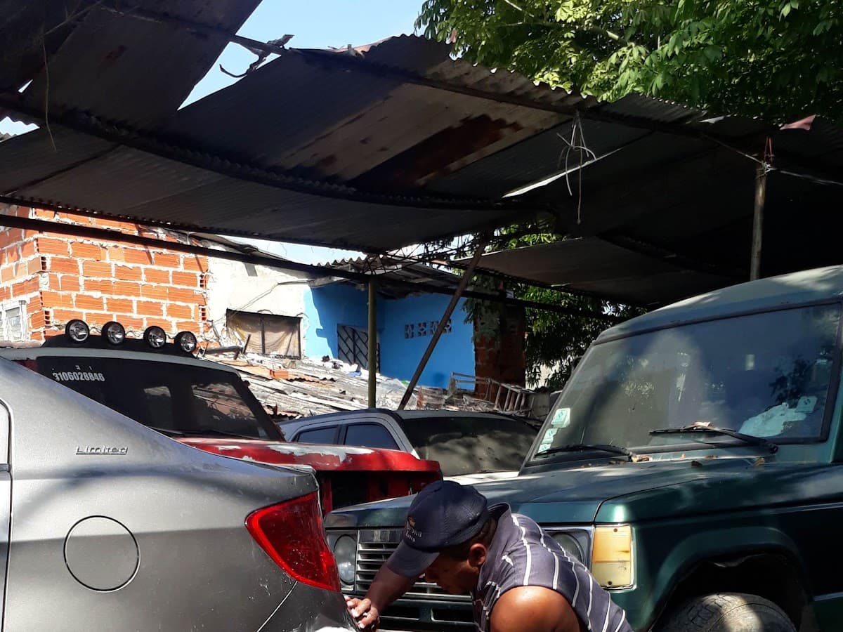 TALLER AUTOMOTRIZ CAMINO DEL MEDIO — foto