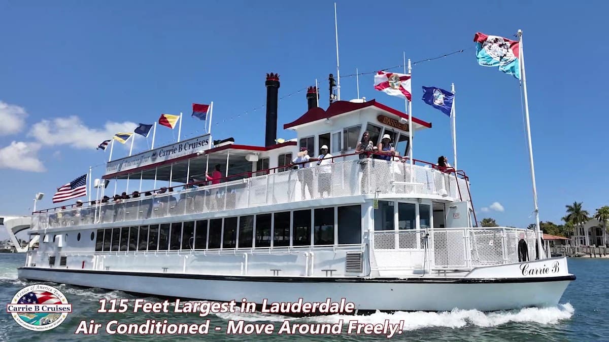 Carrie B Cruises Venice Of America Tour — foto