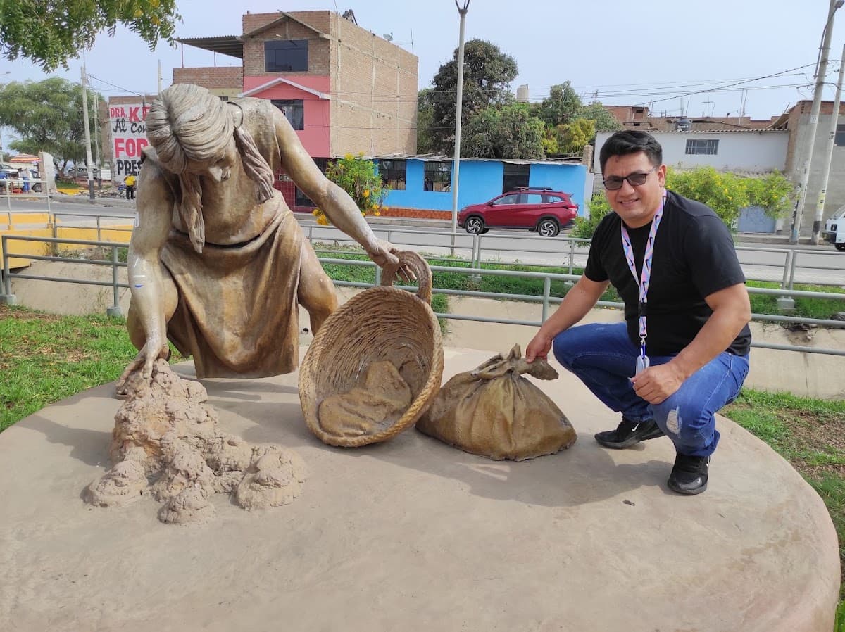 Parque Mayor FAP Enrique Caballero Orrego — foto