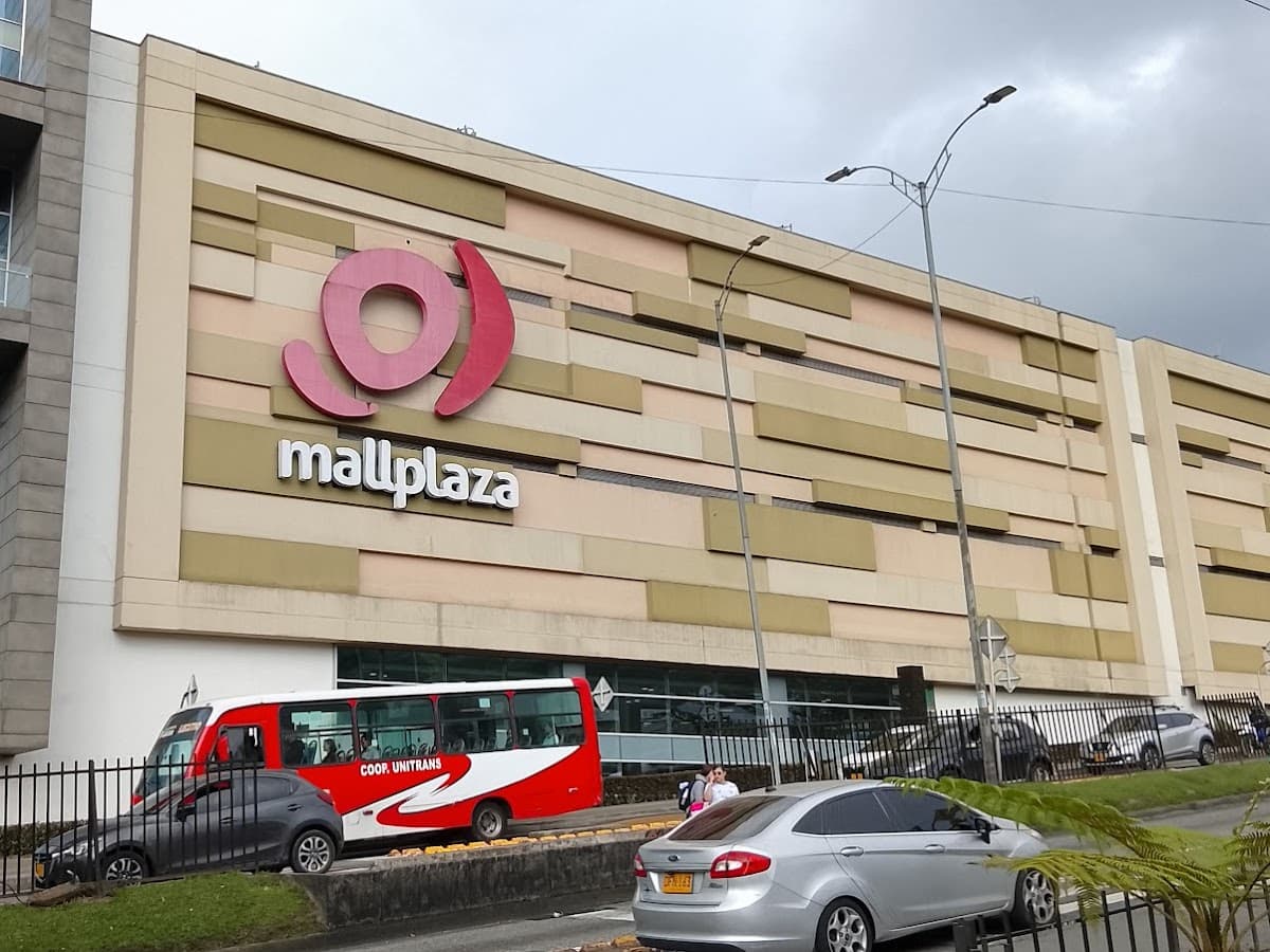 Localiza Mall Plaza — foto