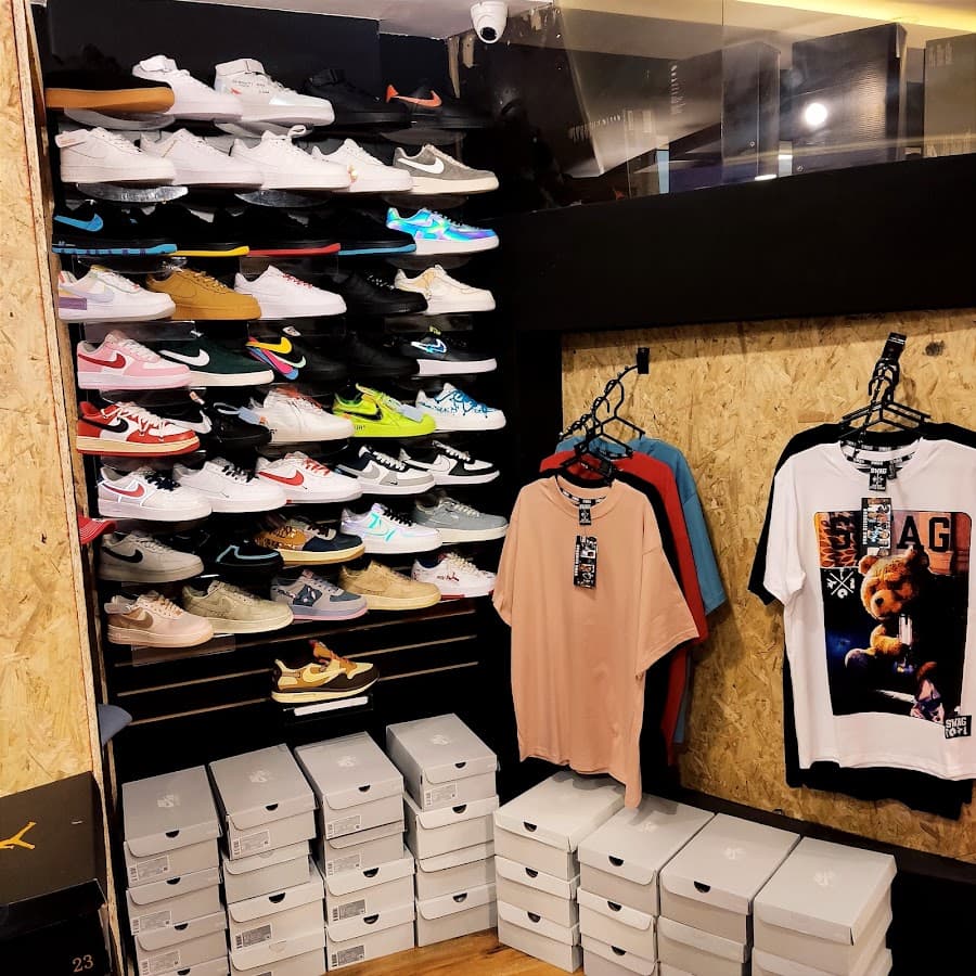 Sneaker City — foto