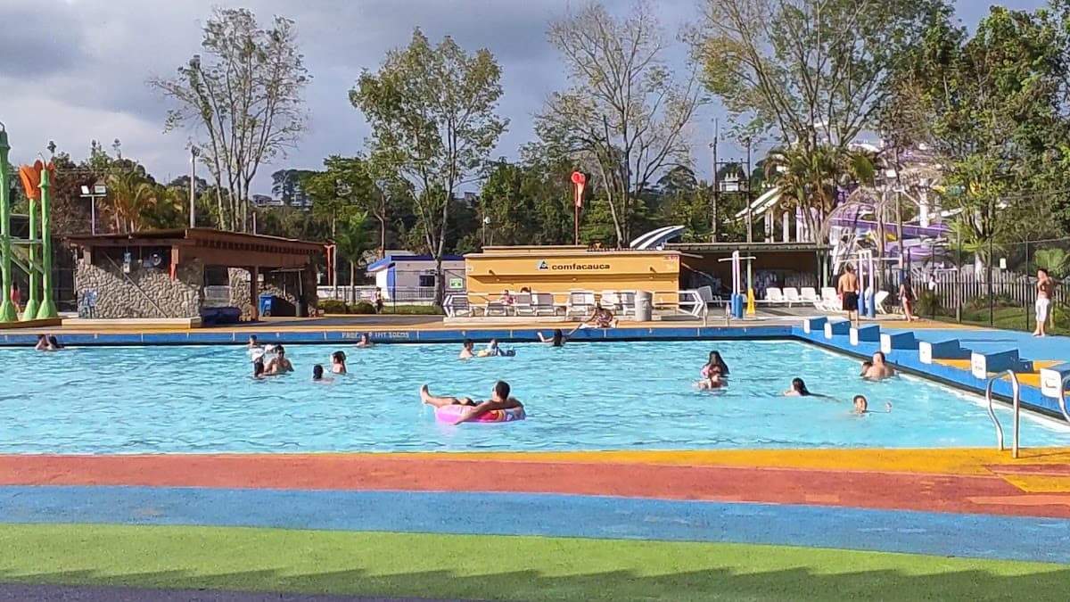 Centro Recreativa Pisojé de COMFACAUCA — foto