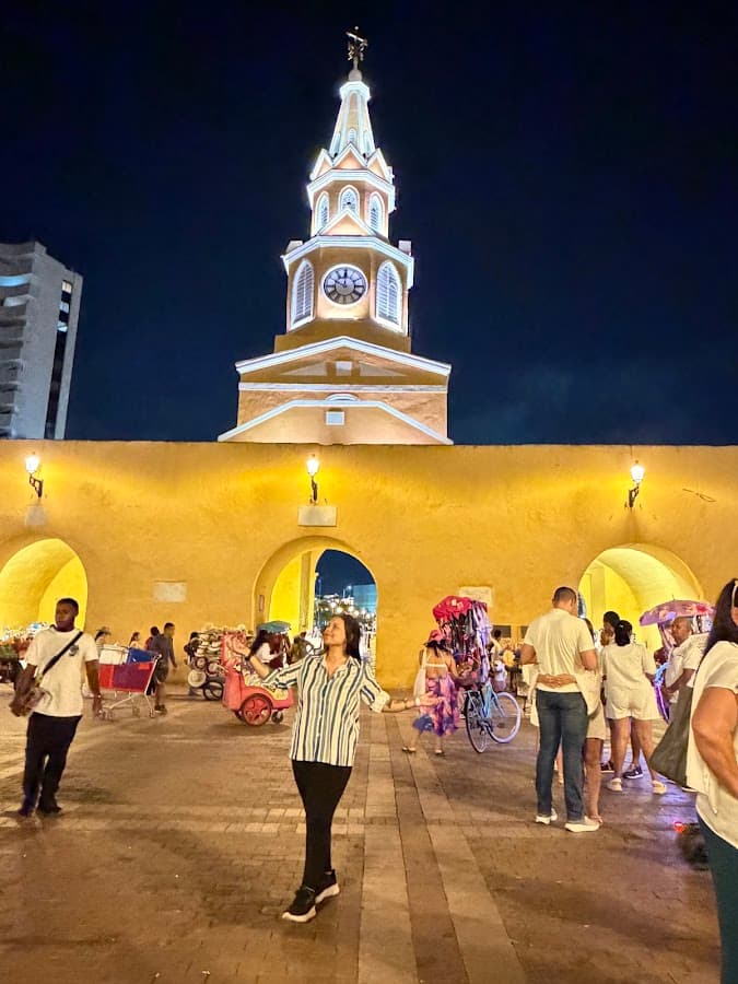 Monumento Torre del Reloj — foto
