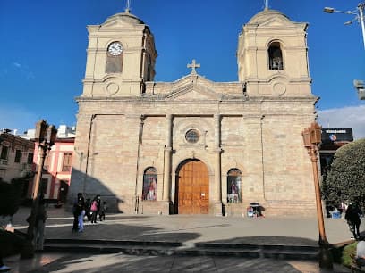 Basílica Catedral de la Santisima Trinidad - Arquidiócesis Metropolitana de Huancayo