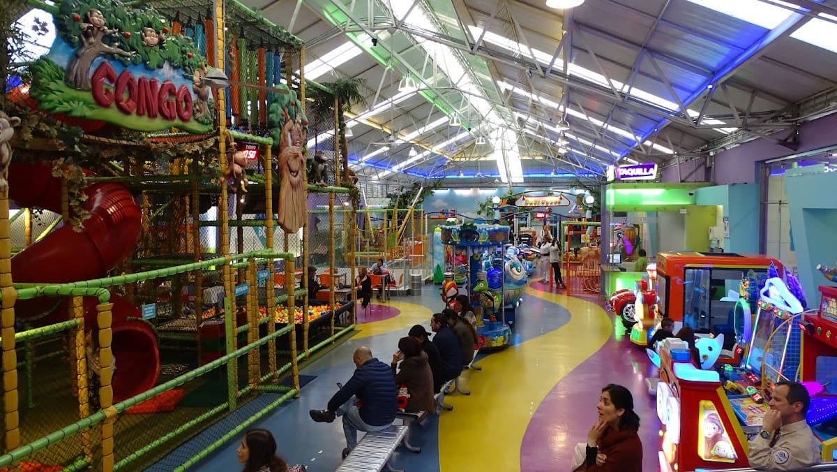 Game Box / Parque de Diversiones Centro Comercial Andino