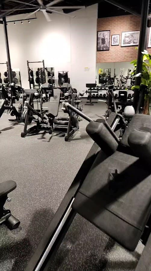 Gold's Gym Tampa Gas Worx — foto