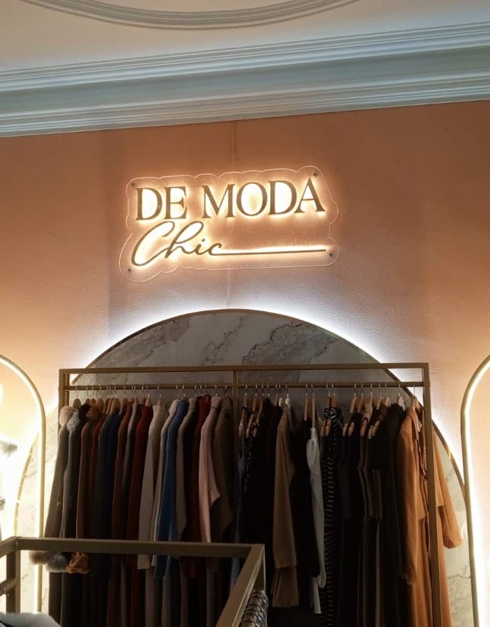 De Moda Chic Boutique