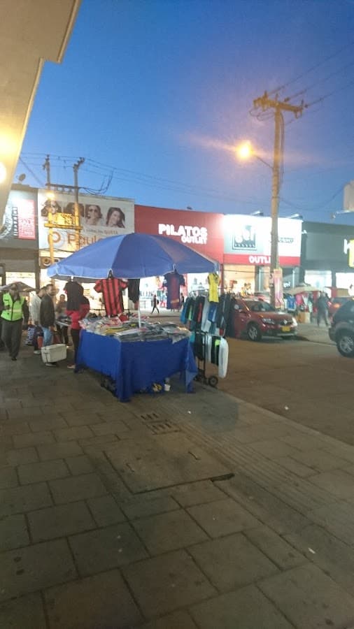 Outlet de las Américas — foto