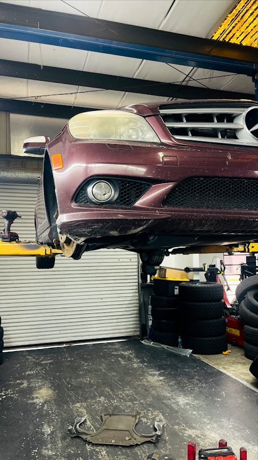 Tampa Auto Service & Tire — foto