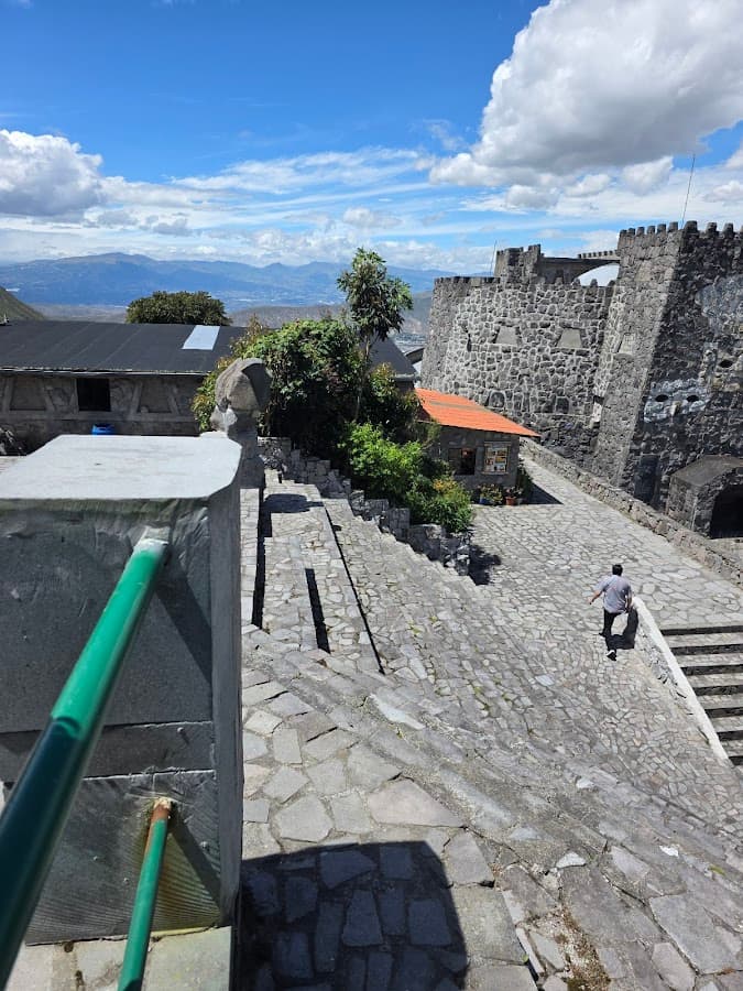 Museo Templo del Sol Pintor Cristobal Ortega Maila — foto