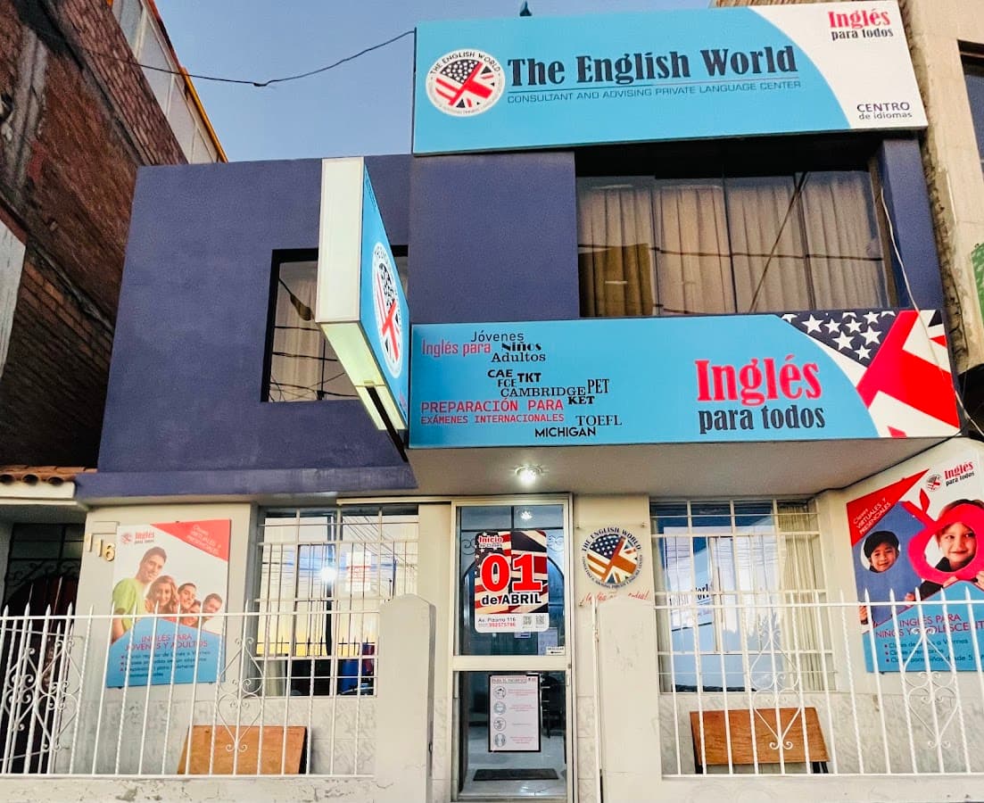 THE ENGLISH WORLD — foto