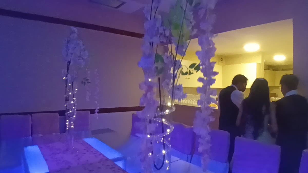 Los Cisnes, Salón de eventos sociales — foto