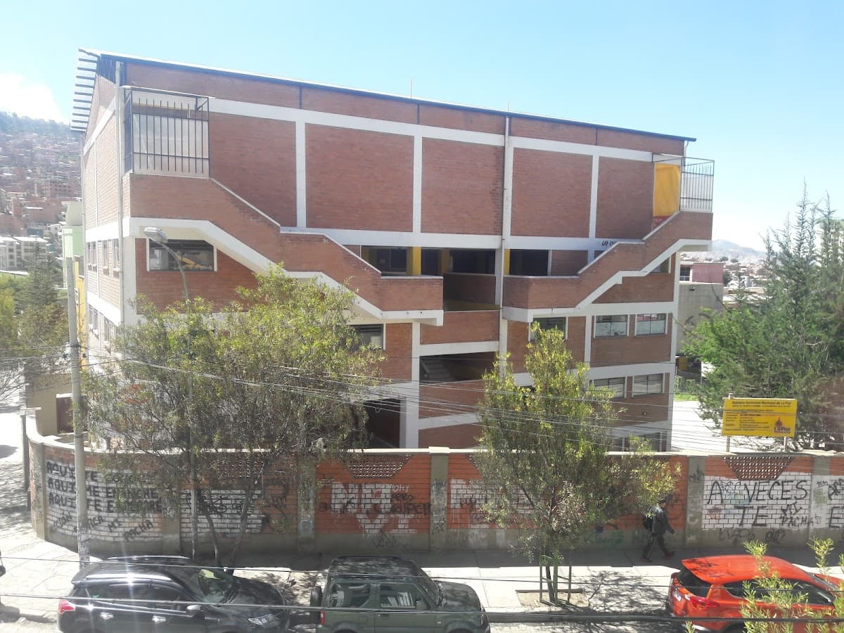 Unidad Educativa Humboldt Uni Loyola — foto