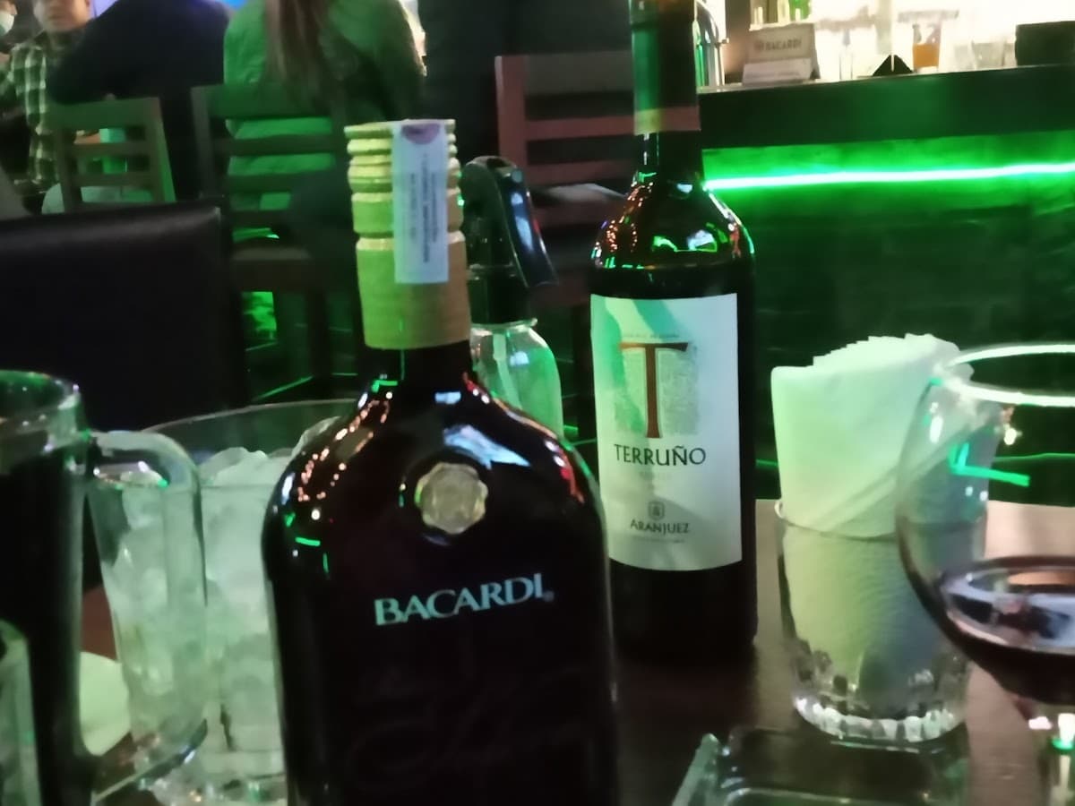 LE COSS IRISH PUB — foto