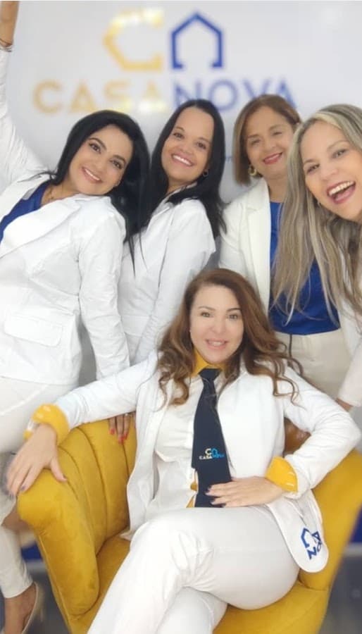CasaNova Realtors Servicio Garantizado