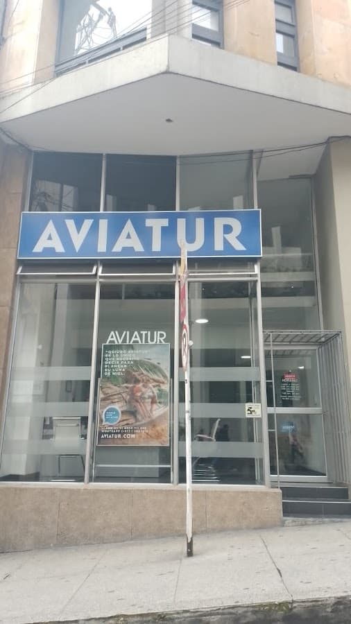 AVIATUR Manizales - Edificio Bolívar — foto