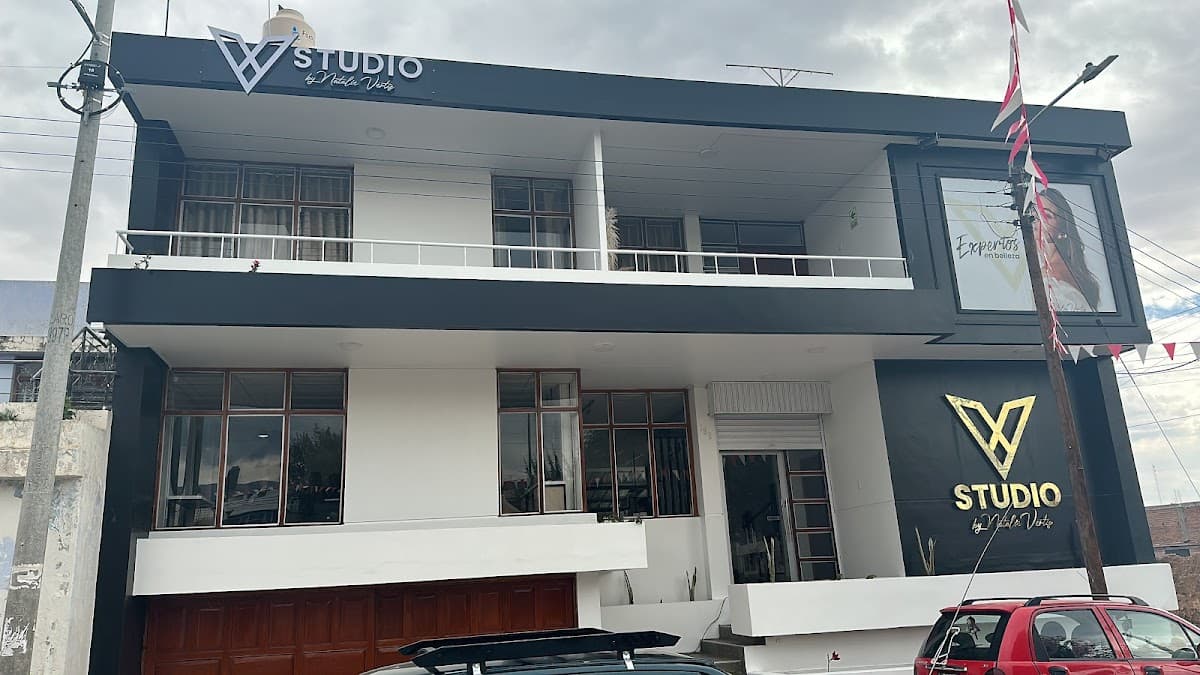 V Studio Huancayo de Natalie Vertiz — foto