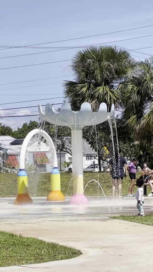 Bill Moss Hillcrest Paseo — foto