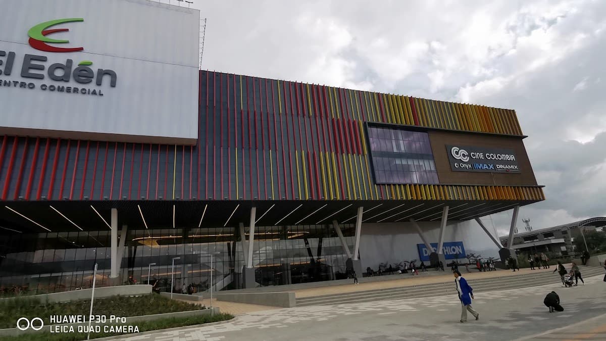 Centro Comercial El Edén — foto