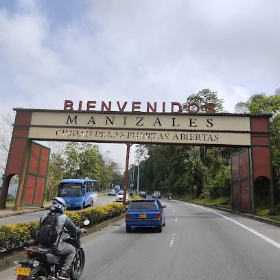 Letras "Manizales" Ciudad De Las Puertas Abiertas