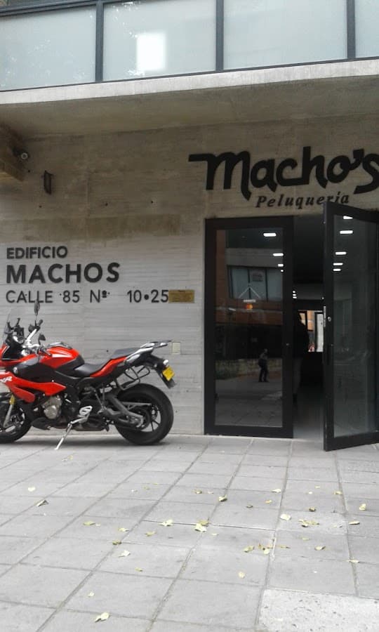 Peluquería Macho's S.A. Sede Cl. 108 — foto