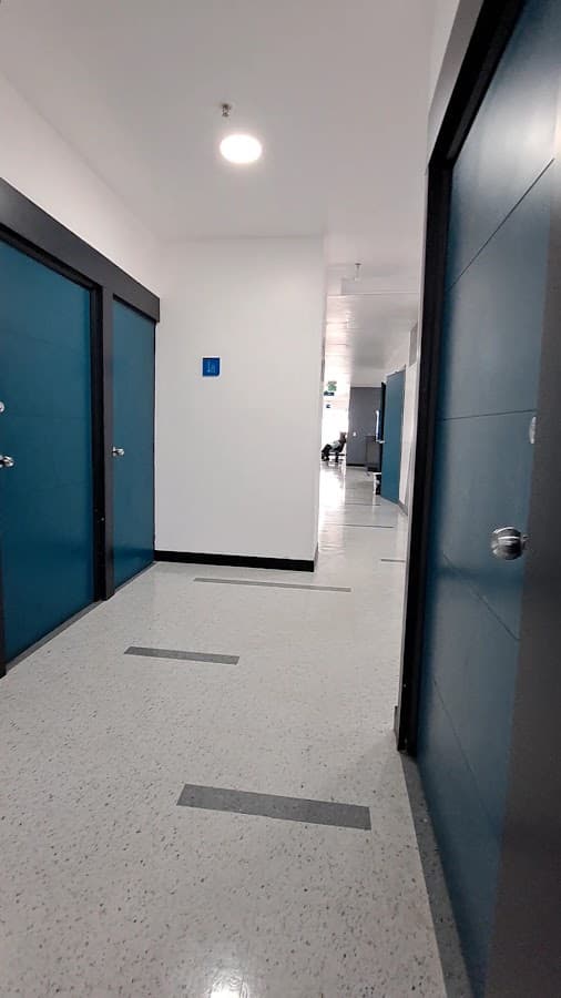Centro Médico Torre de Especialistas EPS Sanitas — foto