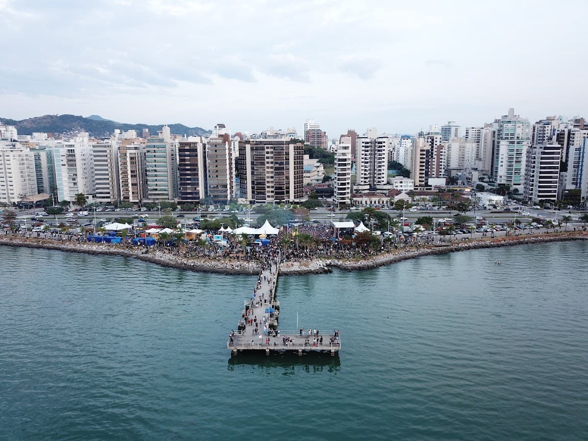 Trapiche Beira Mar Norte Avenue — foto