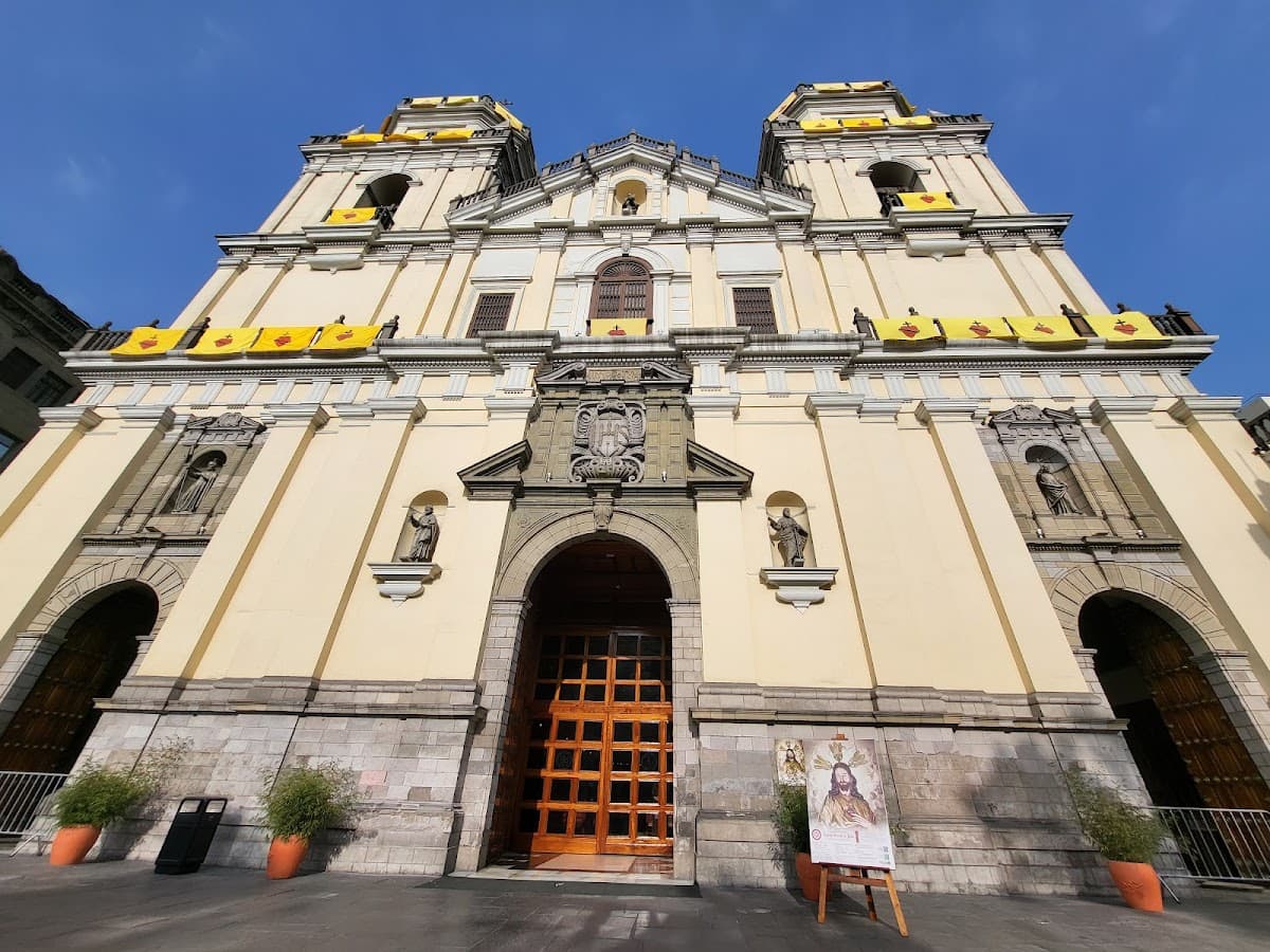 Santuario Arquidiocesano del Corazón de Jesús - San Pedro — foto