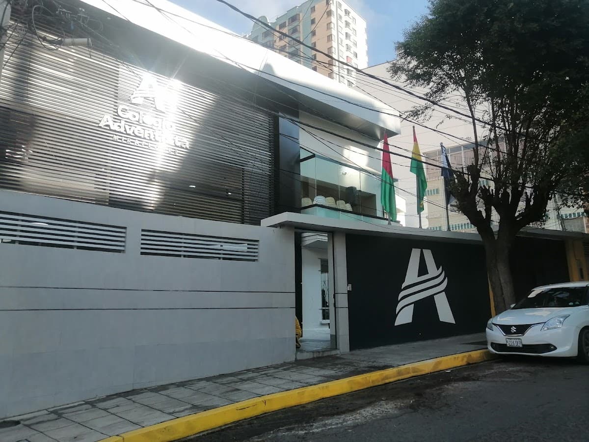Colegio Martín Cárdenas — foto