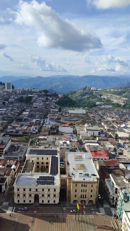 Corredor Polaco Catedral Basílica de Manizales — foto