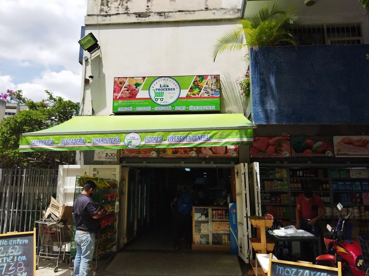 supermercado los proceres — foto