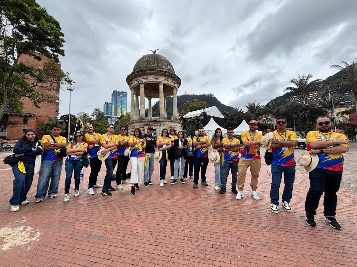 City Tours Bogotá /Parche Cachaco Tours / Agencia de Turismo, — foto