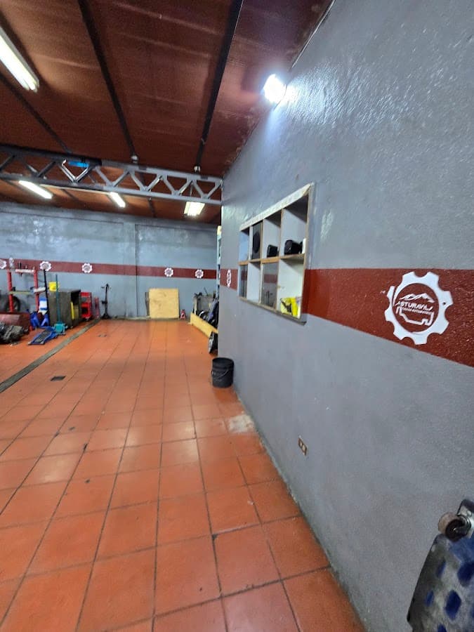 AsturAvila - Taller Mecánico — foto