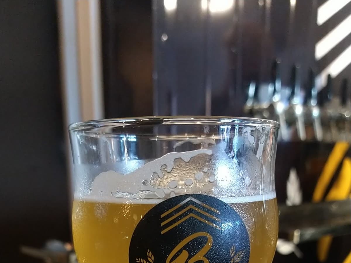Cervejaria Bertol Craft Beer - Bar da Fábrica — foto