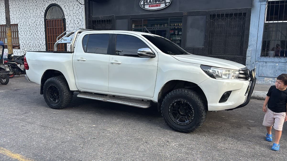 Alquiler de Autos y Camionetas 4x4