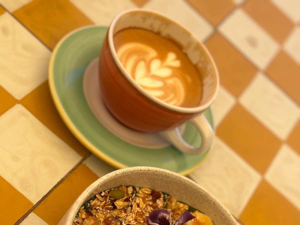 Flora - brunch & coffee — foto