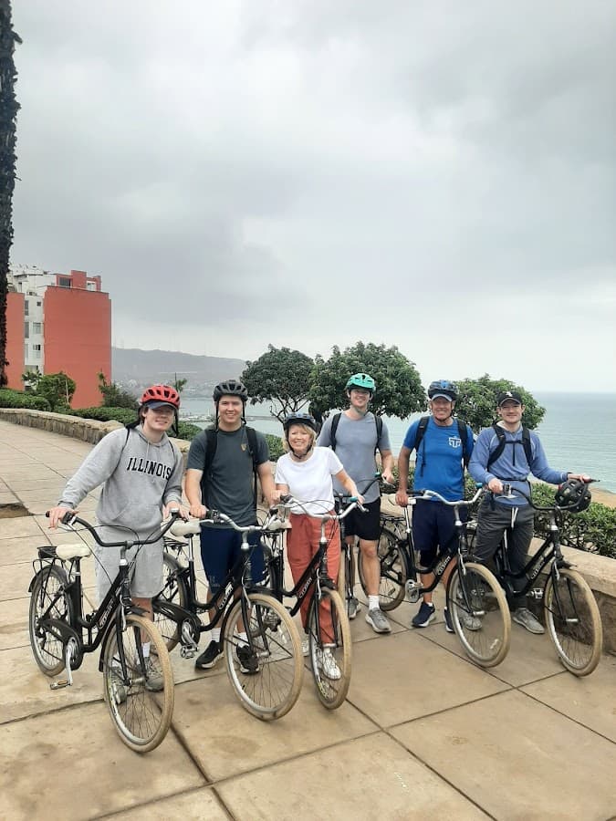 Bike Tour Lima: Miraflores & Barranco — foto