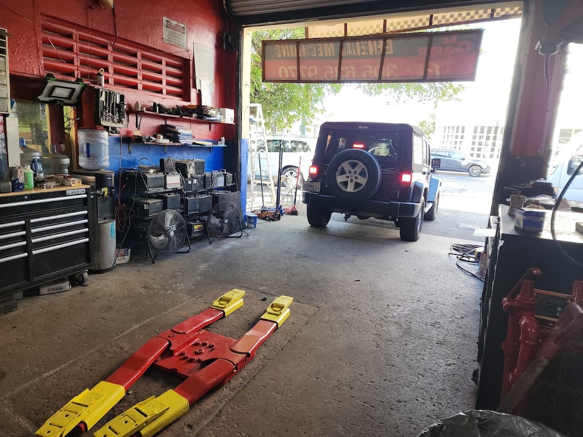 Mecanico Del Carro — foto