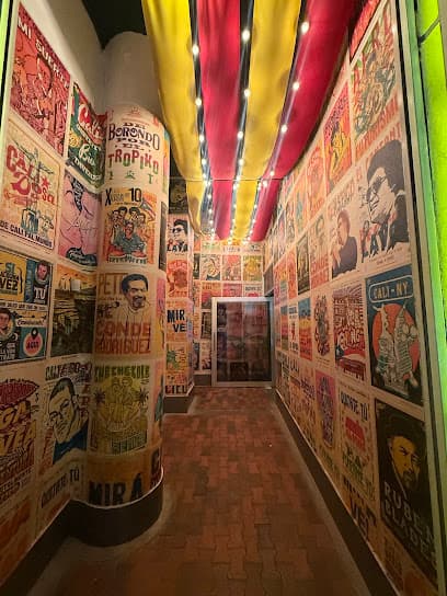 BULEVAR SALSA BAR — foto