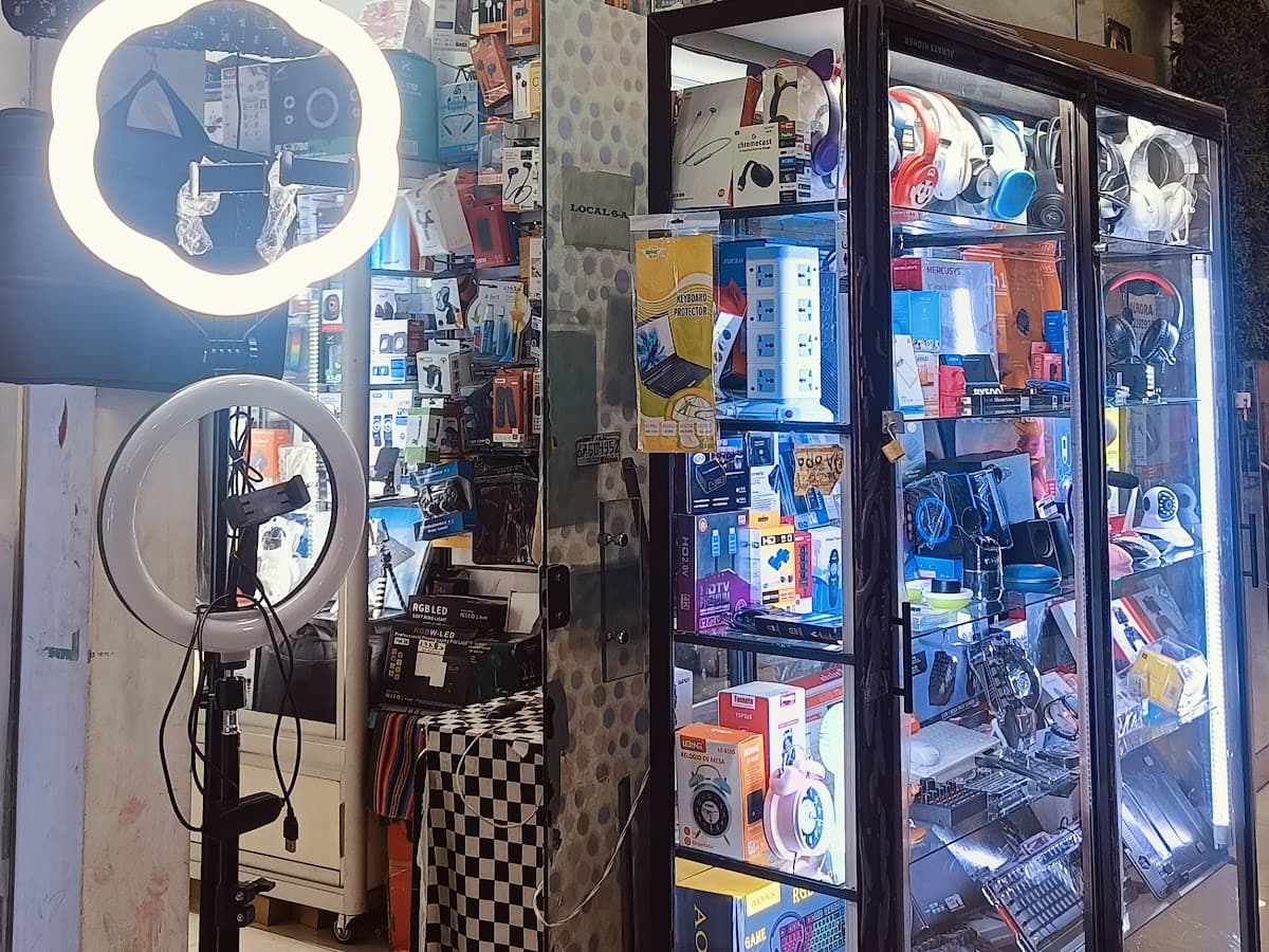Titán Electronics — foto