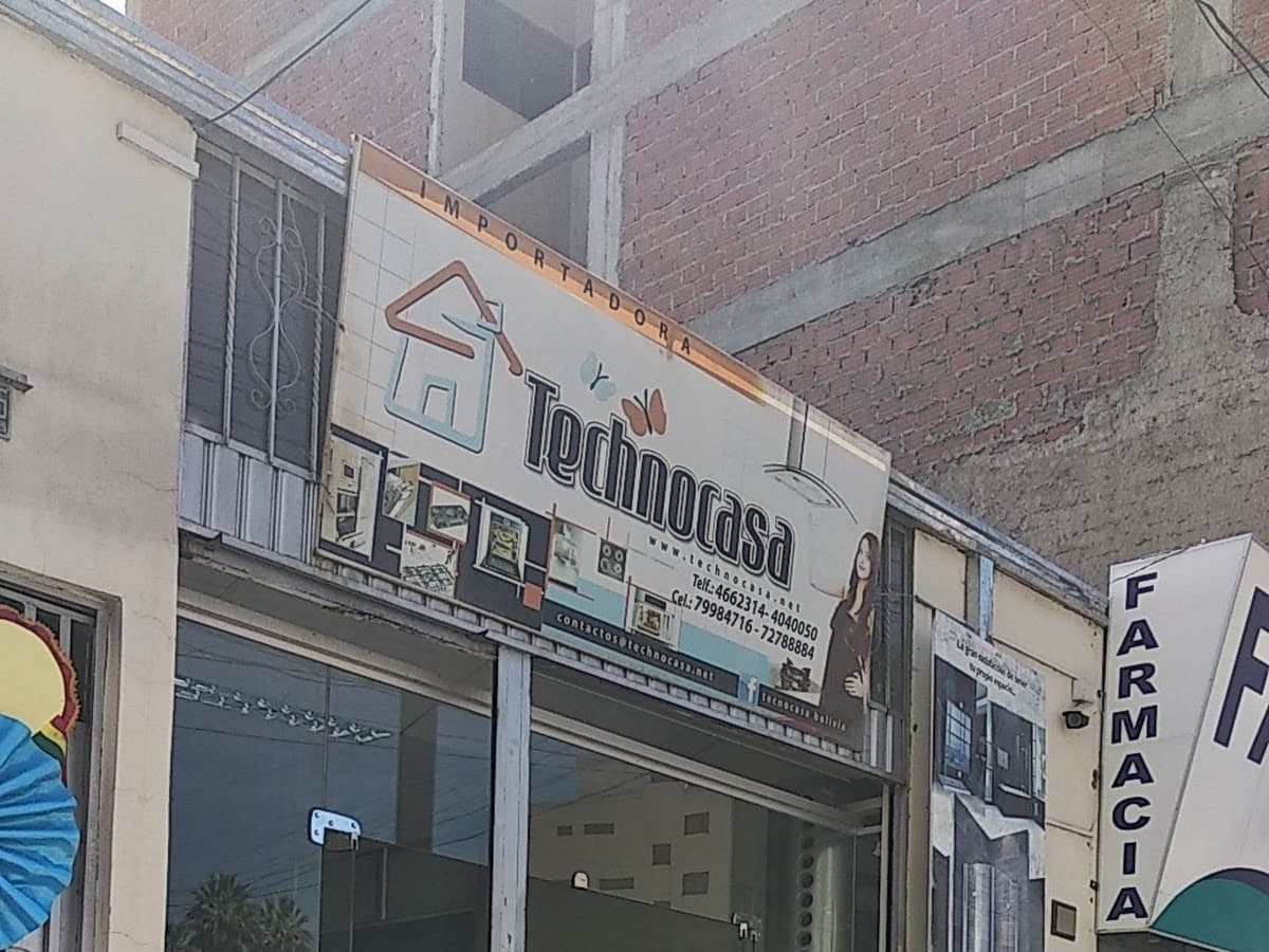 Titán Electronics — foto