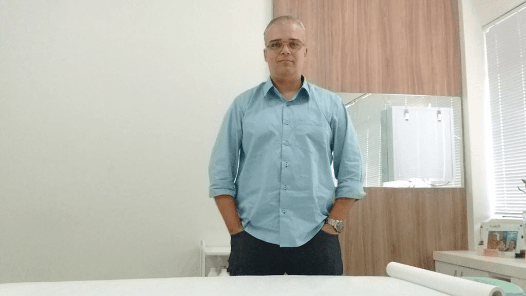 Especialista em Dor Muscular e Coluna – Alesandro Siridakis