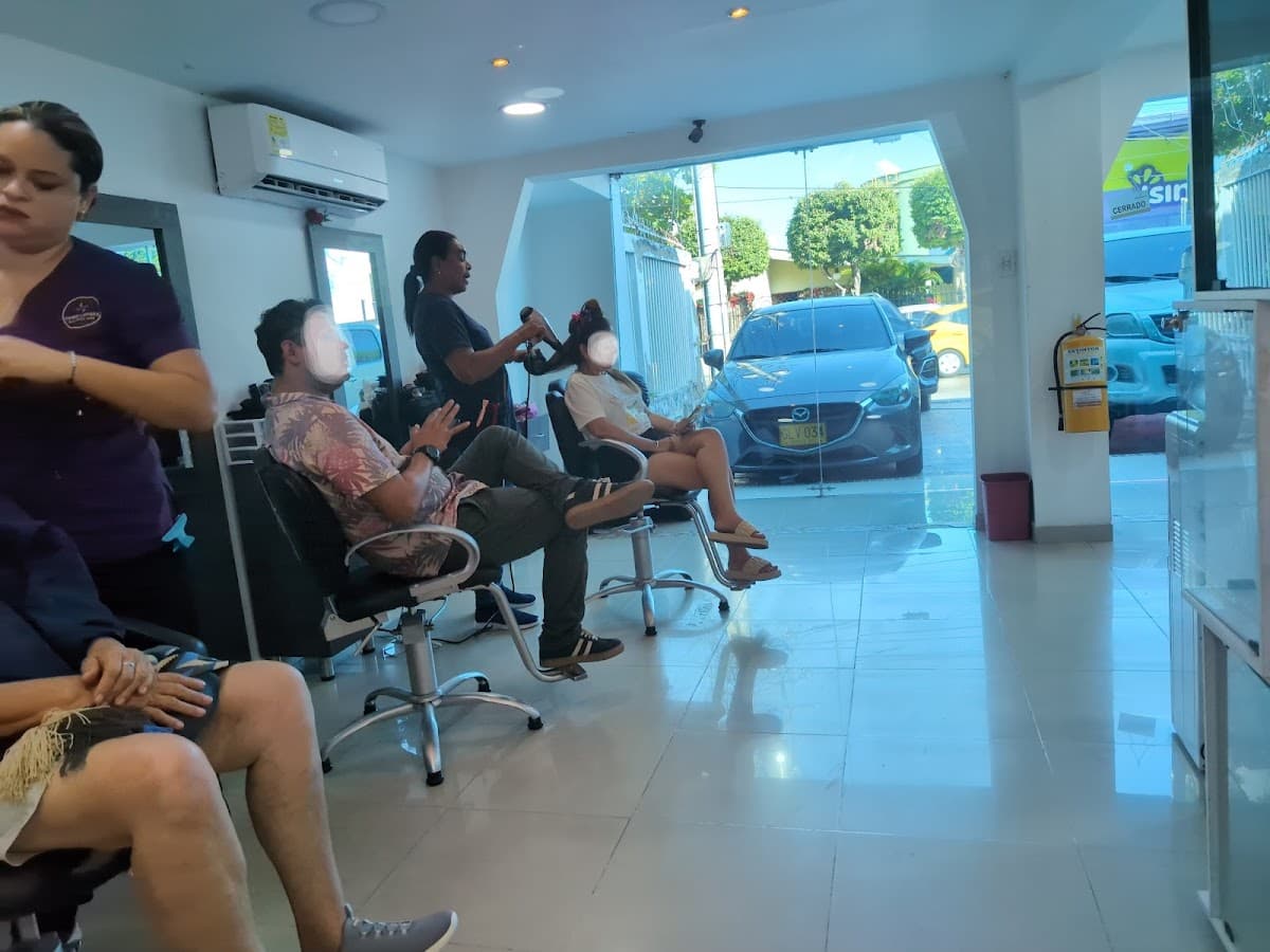 DEIBIS LOPERA SALOON SPA — foto