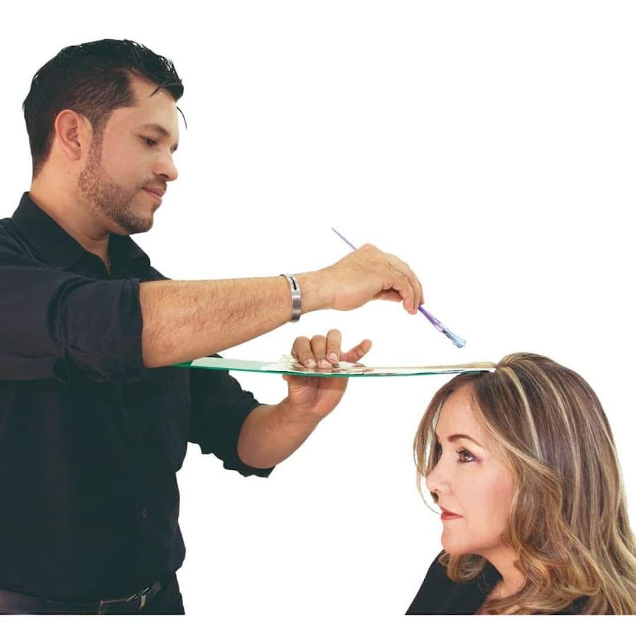 Peluqueria Javier Arroyave / Belleza en Casa 24 Horas — foto